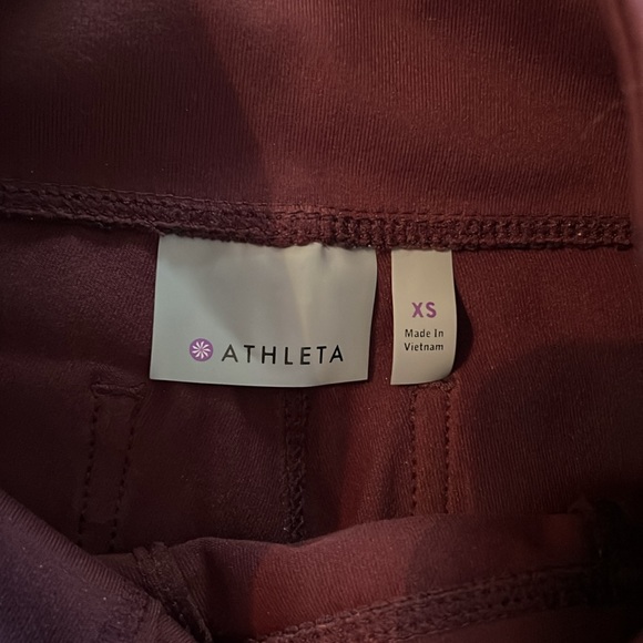 Athleta yoga pants - like new. Size XS women’s - Picture 2 of 7